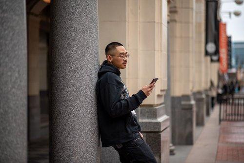 mobile - carousel-hero-element image-8