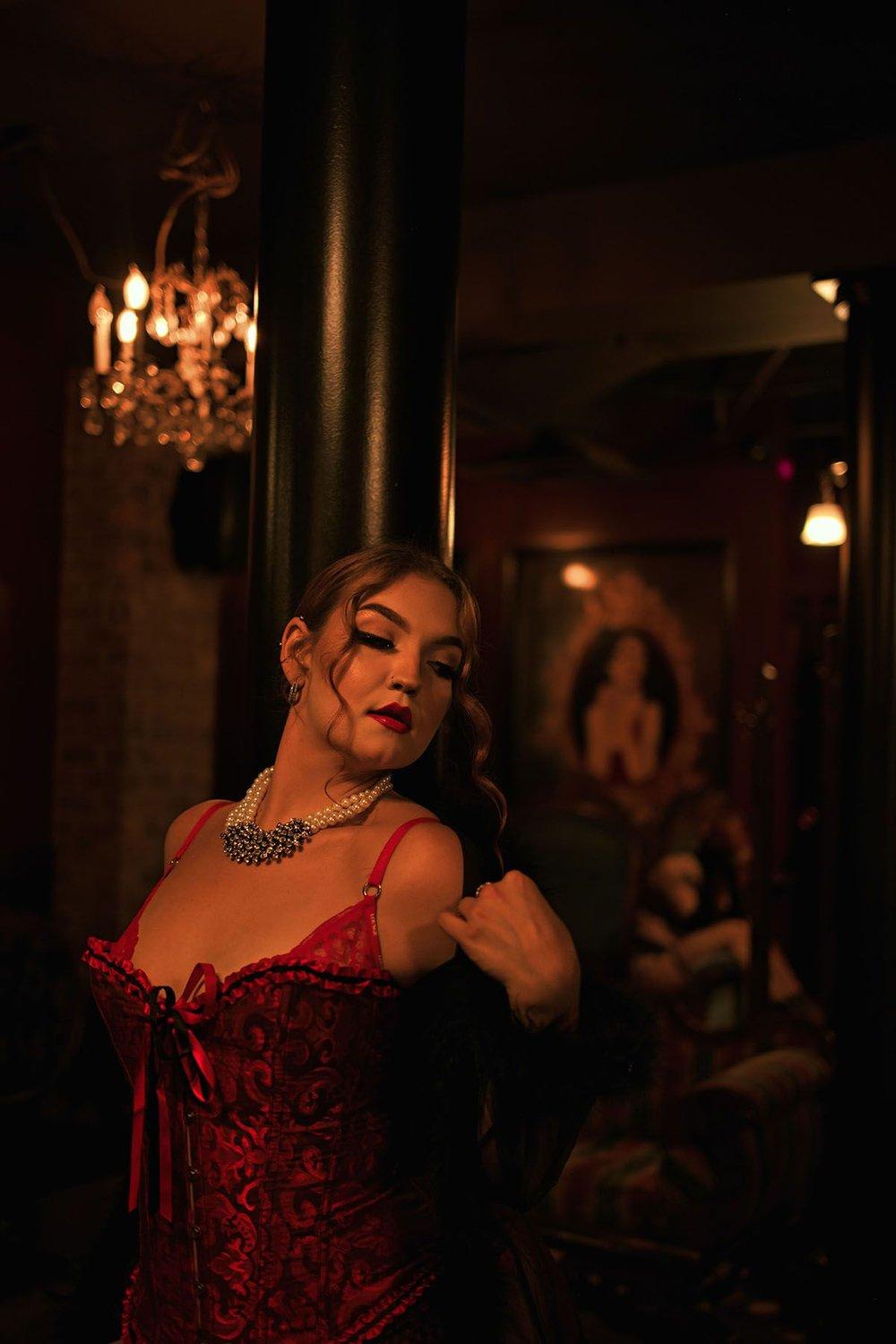 carousel-hero-element image-6