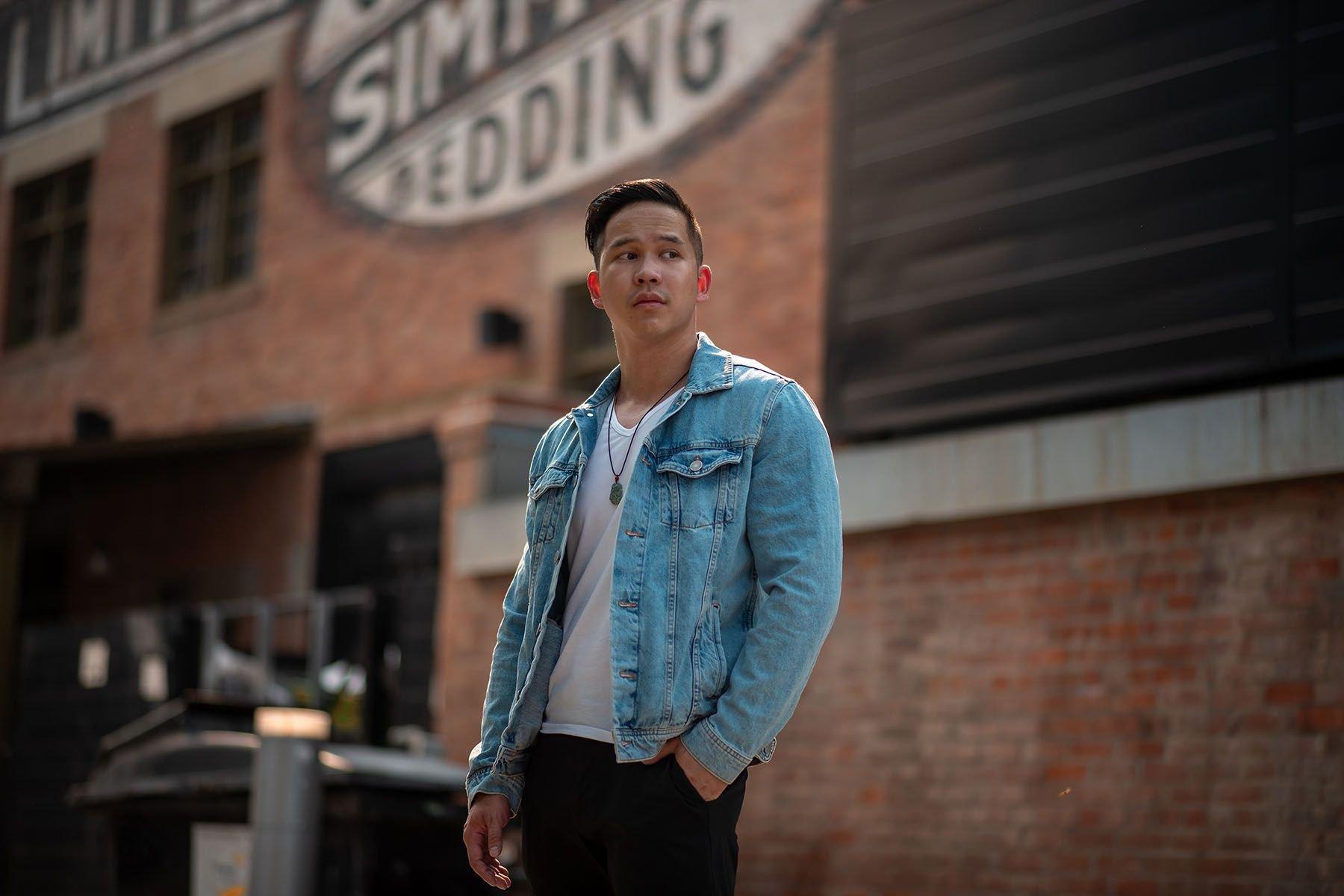 carousel-hero-element image-0