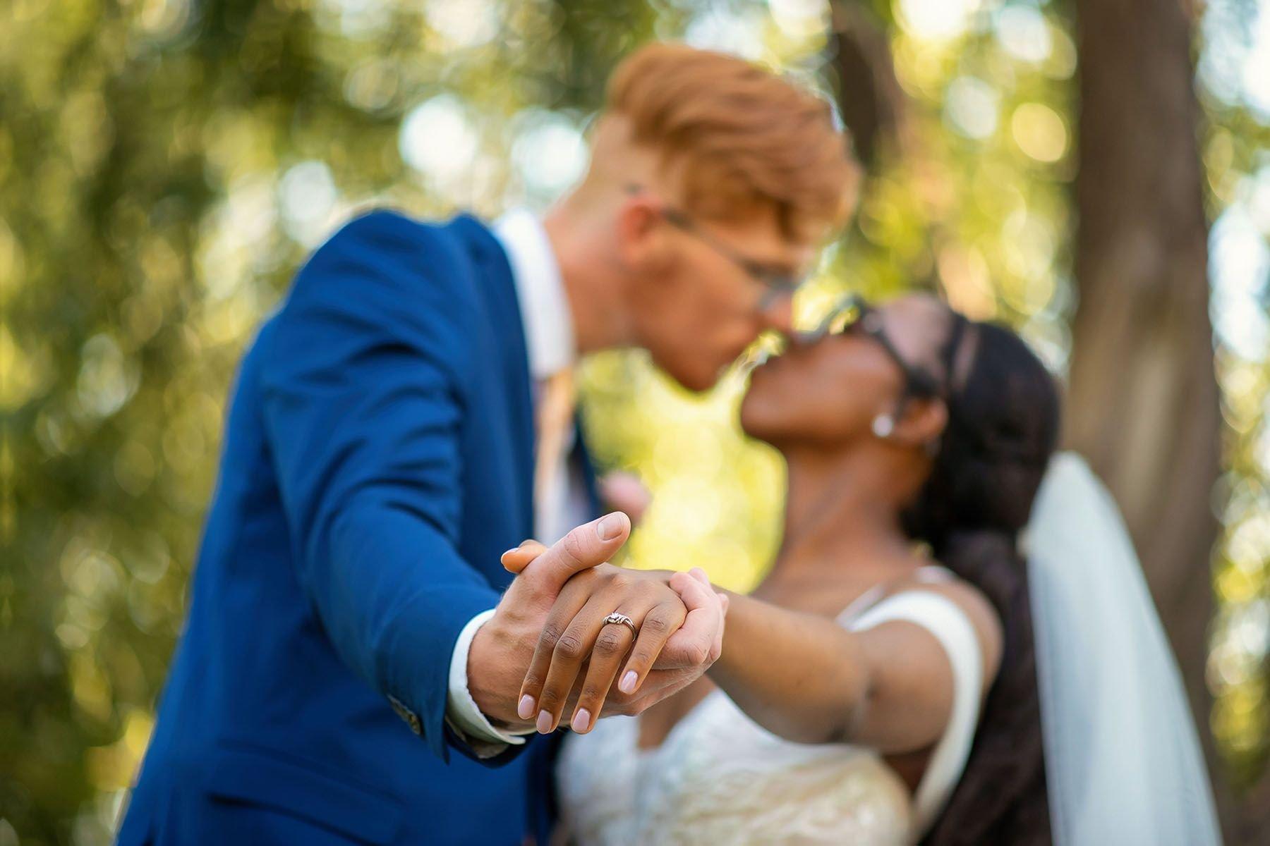 carousel-hero-element image-0