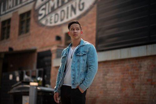 mobile - carousel-hero-element image-0