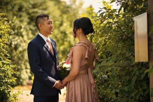 mobile - carousel-hero-element image-0