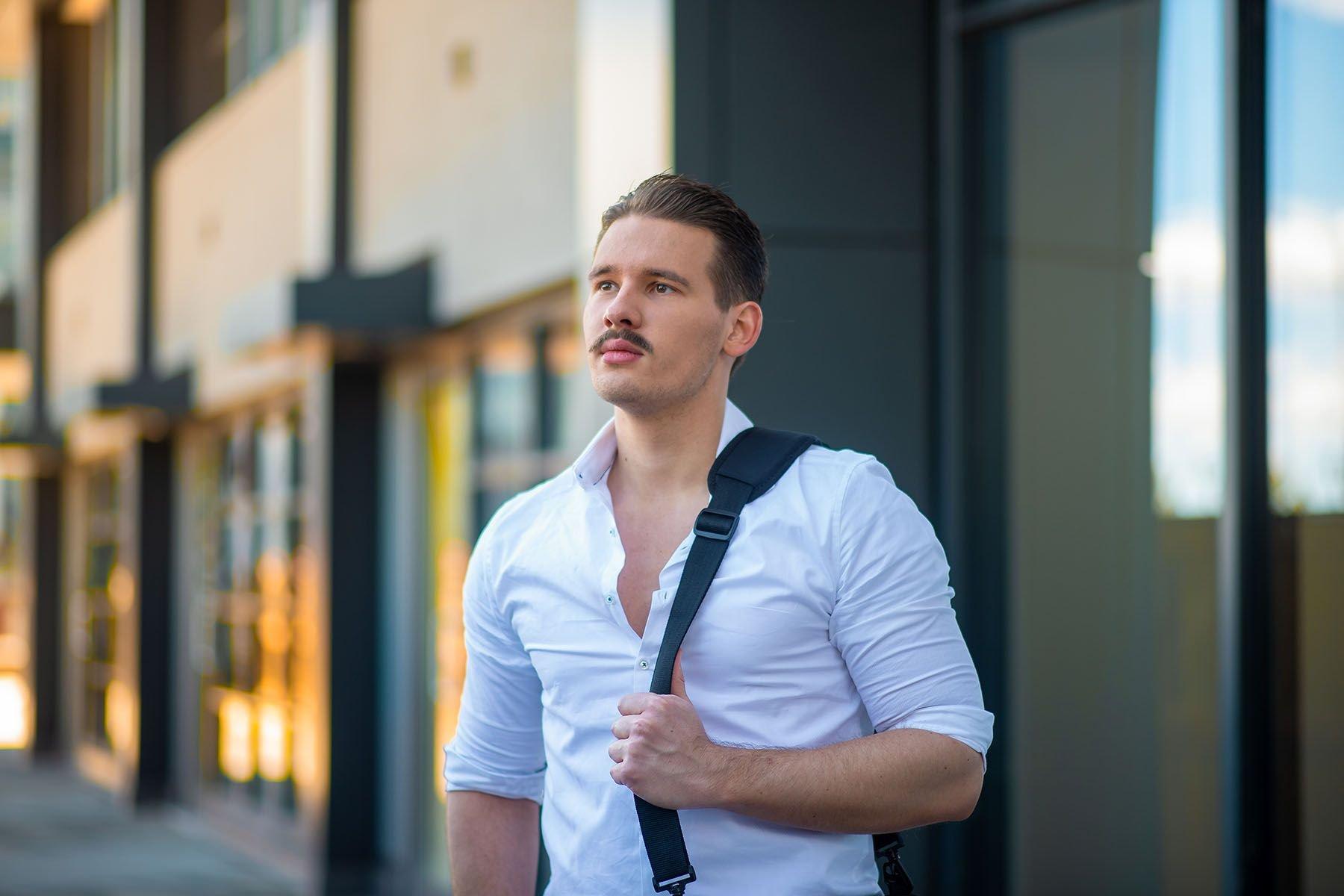 carousel-hero-element image-1